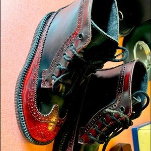 TUK Inc, size 8, black and red creeper style punk rock boots.